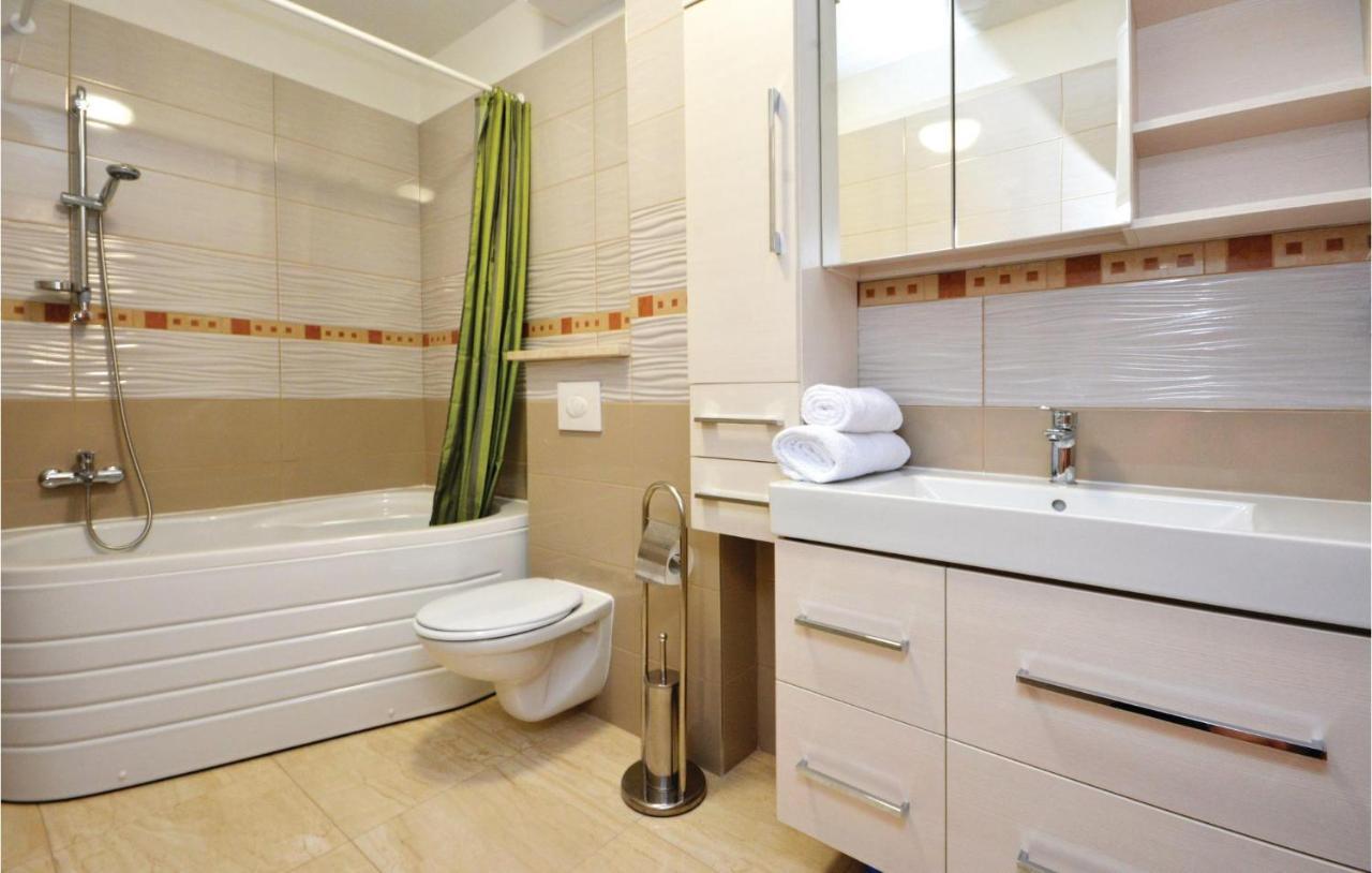 3 Bedroom Nice Home In Solin Split Eksteriør bilde